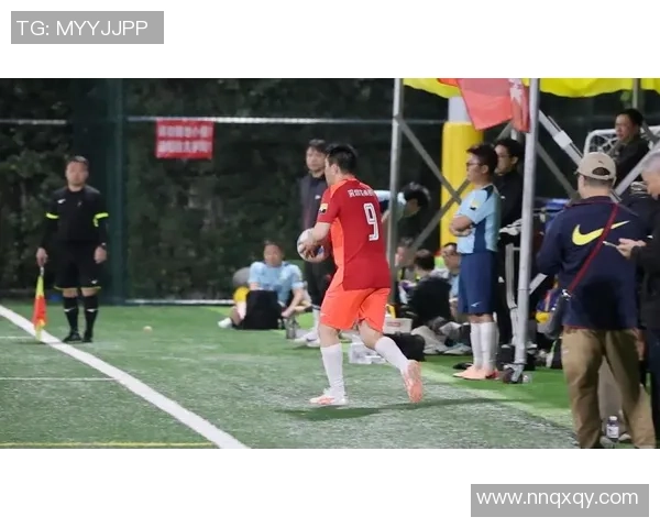 足球技艺之美尽显球场风采赞美每一位球员的精彩瞬间与绝妙配合